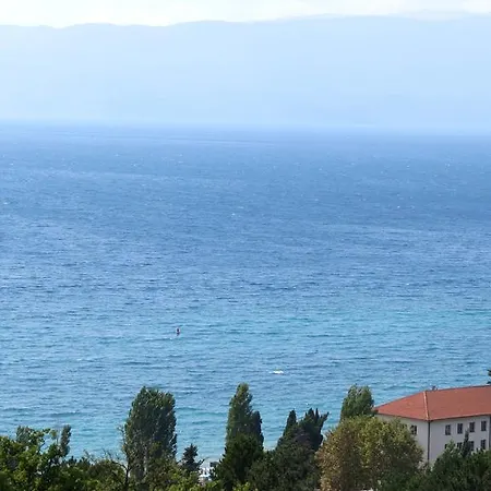 Angelos Guest house *
