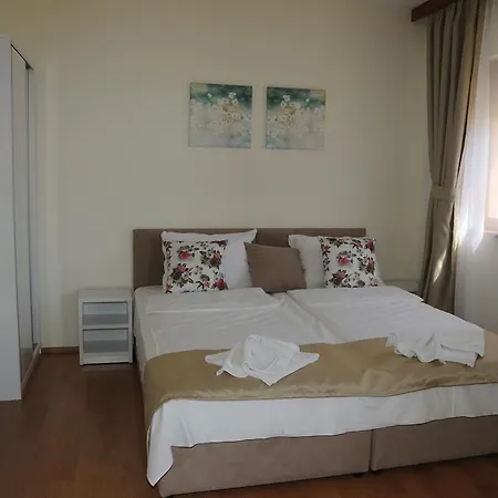 Angelos Guest house *